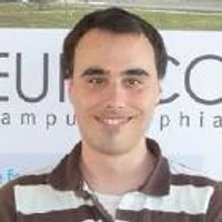 Julien Plu's avatar